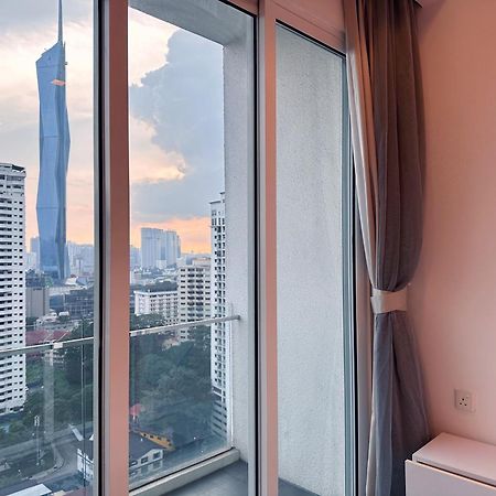 Lux Suites Kl City Pavilion Bukit Bintang With Infinity Pool Kuala Lumpur Bagian luar foto