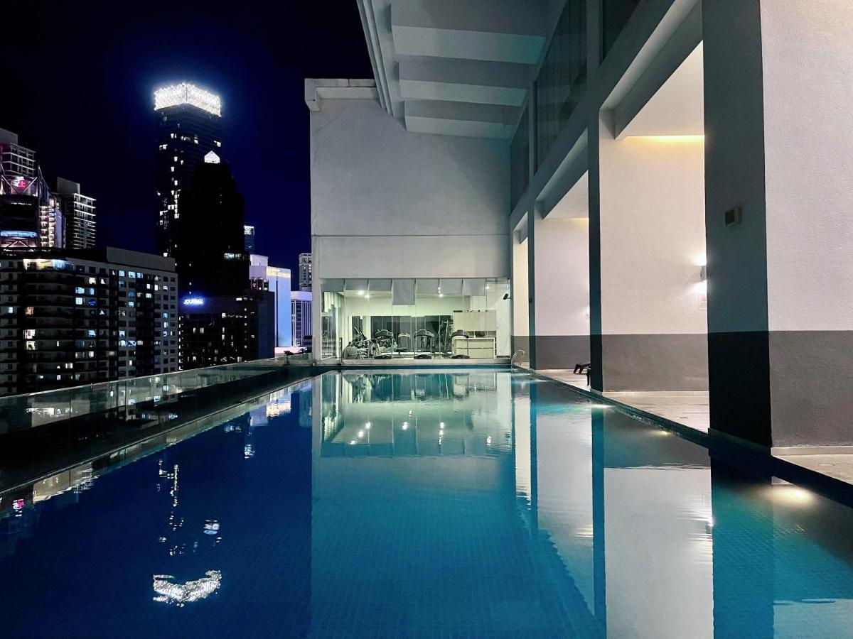 Lux Suites Kl City Pavilion Bukit Bintang With Infinity Pool Kuala Lumpur Bagian luar foto