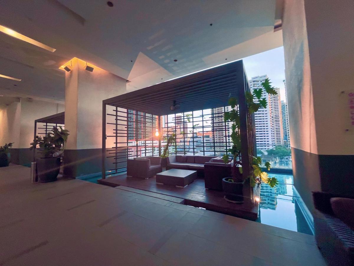 Lux Suites Kl City Pavilion Bukit Bintang With Infinity Pool Kuala Lumpur Bagian luar foto