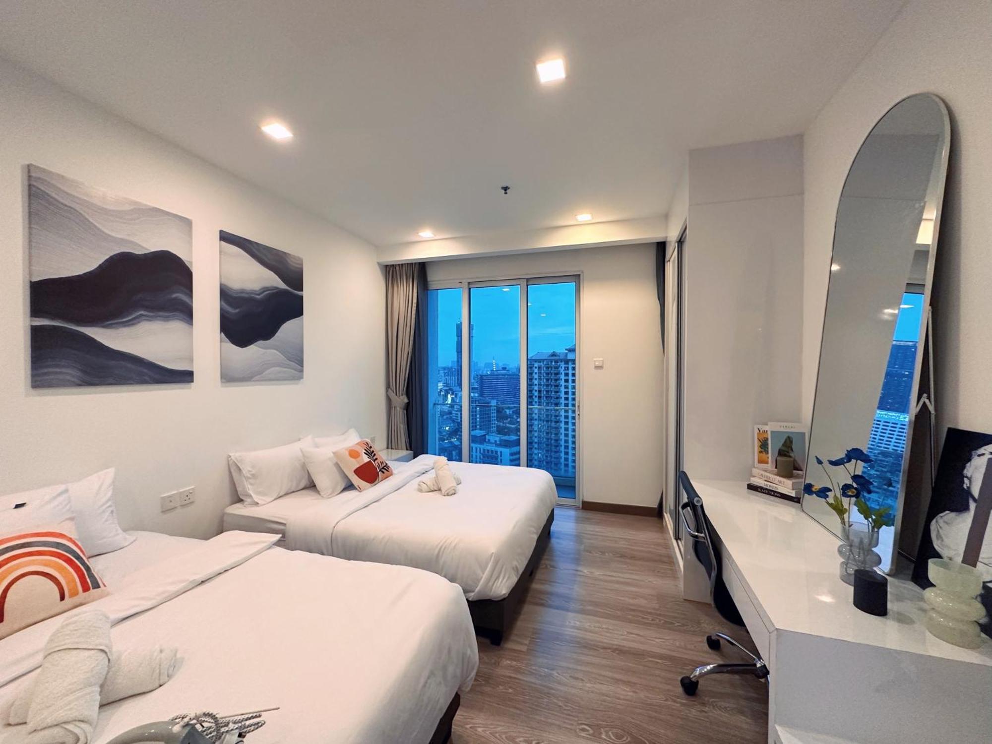 Lux Suites Kl City Pavilion Bukit Bintang With Infinity Pool Kuala Lumpur Bagian luar foto